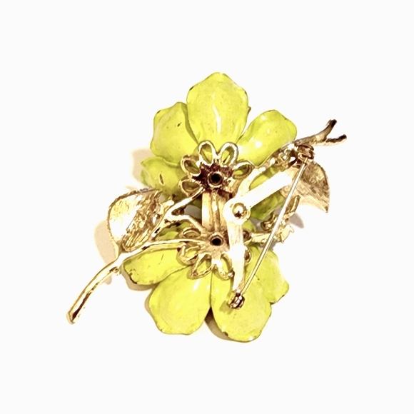 Vintage Coro (signed) Enamel Flower Brooch Pin - Picture 4 of 6